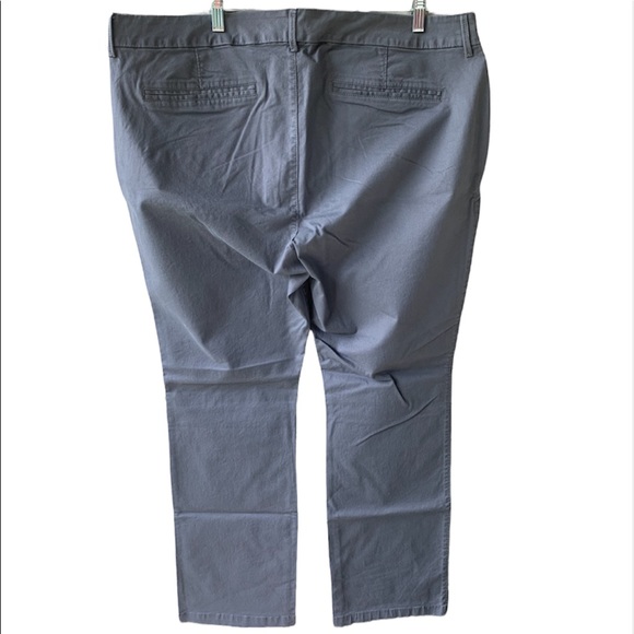 Old Navy Mid-Rise Boot-Cut Khakis for Women - Picture 4 of 13